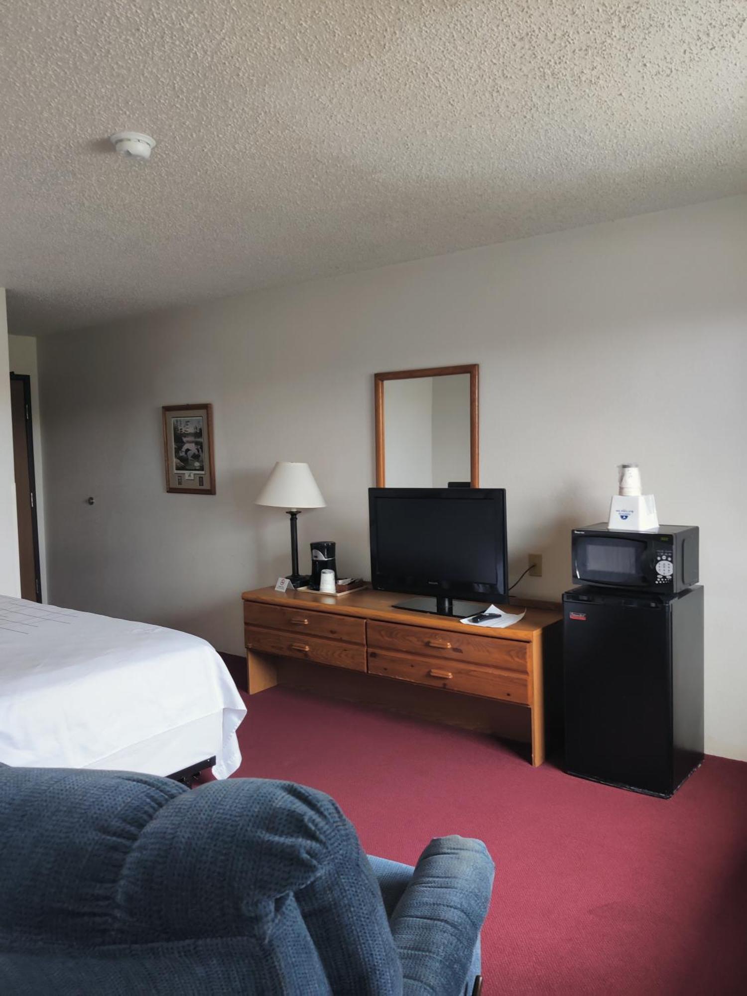 America'S Best Value Inn & Suites International Falls Exterior foto